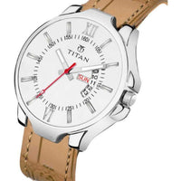 Stylish analog watch with unique design